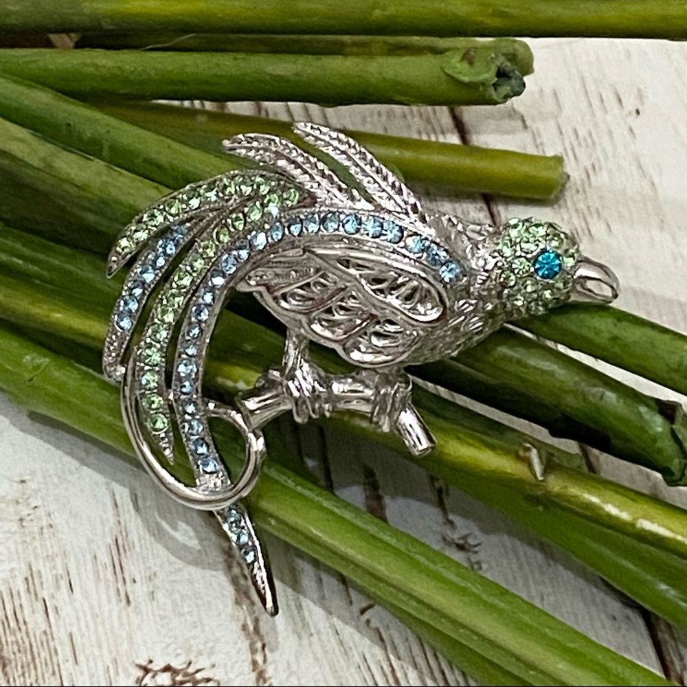 Avante Signed Bird Rhinestones Brooch